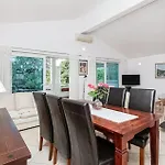 Hébergement de vacances 2 Bedroom Stunning In *